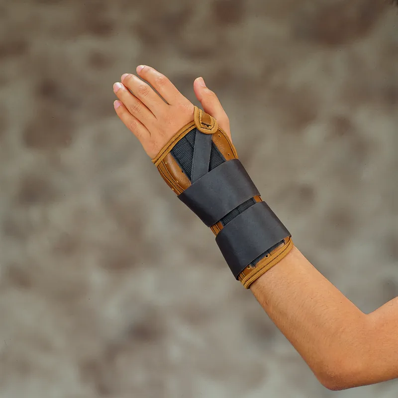 Wrist Brace DeRoyal® Suede Leatherette Left Hand Black / Brown Small
