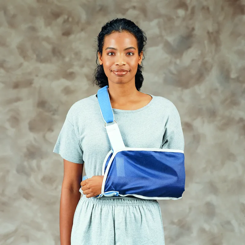 Shoulder Immobilizer DeRoyal® Small Tietex / Foam Contact Closure