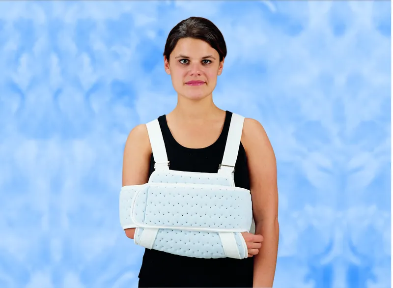 Shoulder Immobilizer DeRoyal® Small Foam Left or Right Arm